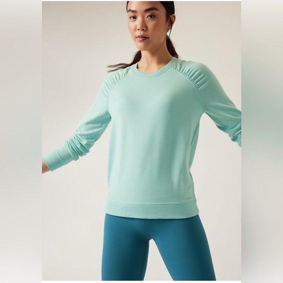Athleta Mindset Pacific Sweatshirt in Reef Green Size Medium - Picture 1 of 8